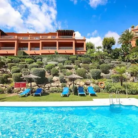 Royal Flamengos Естепона